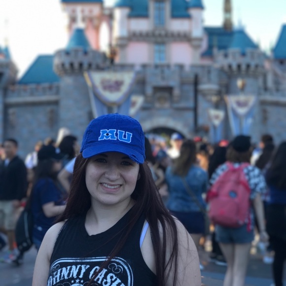 Meet your Posher, Savannah - Picture 1 of 1